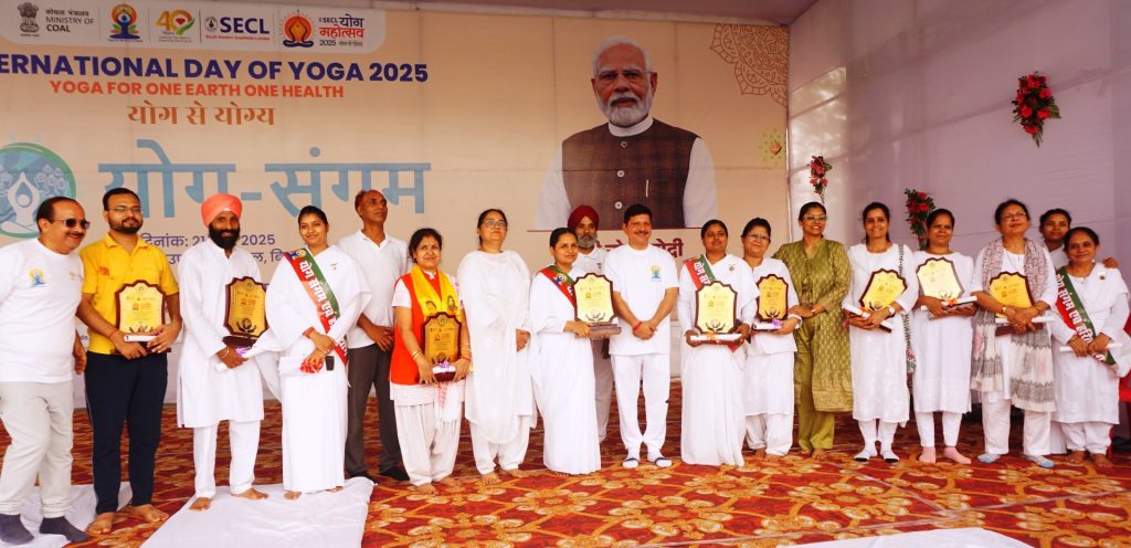 योग-संगम कार्यक्रम में ब्रह्माकुमारी गायत्री बहन ने हजार से अधिक लोगों को कराया राजयोग ध्यान