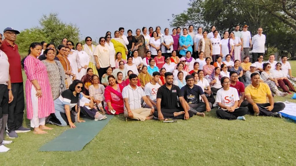 Agra: ग्यारहवाँ अंतर्राष्ट्रीय योग दिवस एवं योग सप्ताह - ब्रह्माकुमारीज़ की सक्रिय सहभागिता